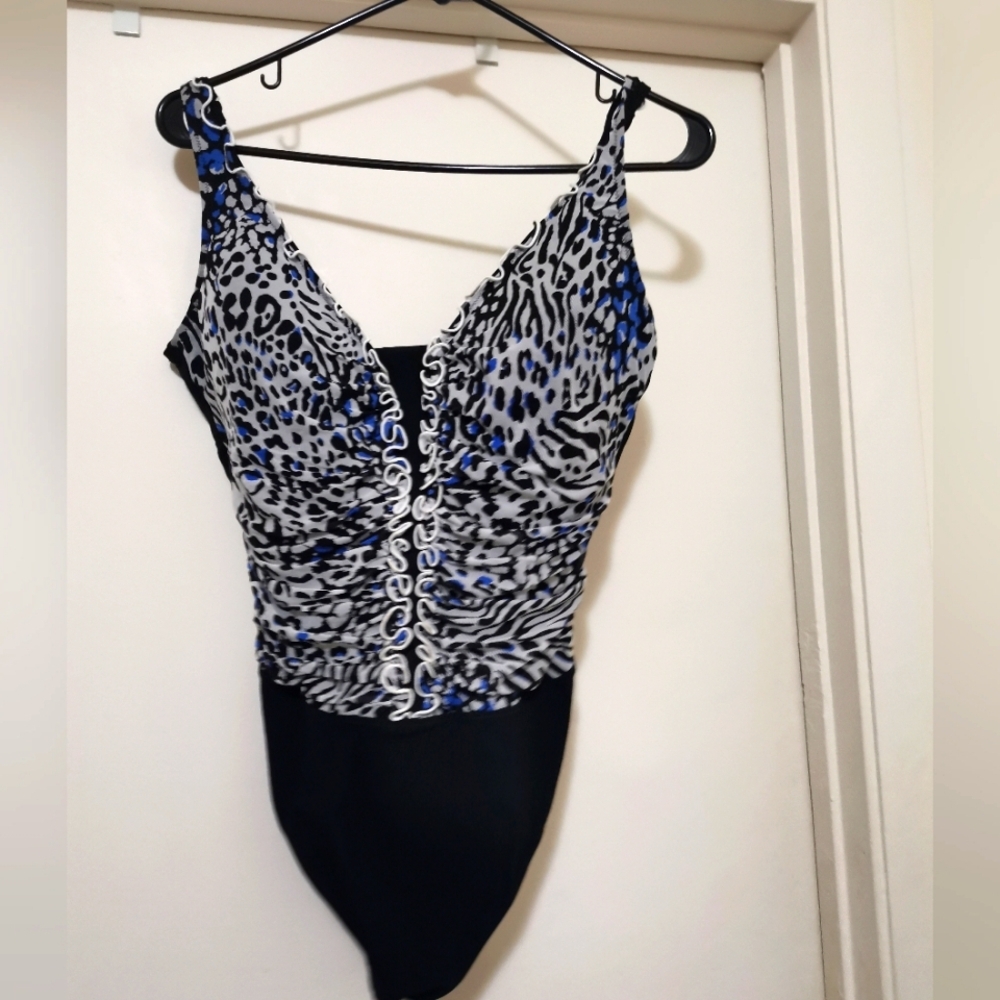 Profile by gottex  swimsuit - size 14